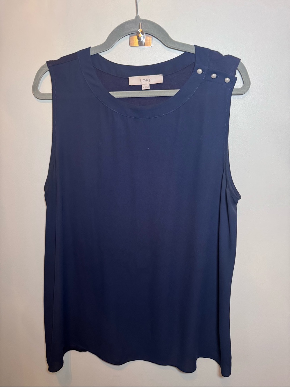 Women’s Loft Navy Sleeveless Button-Shoulder Shell Top XL